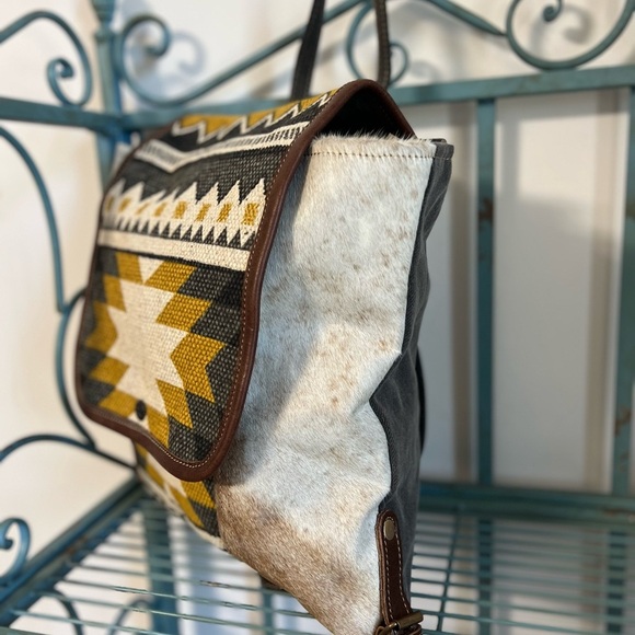 🔥💜 New Myra Bag leather cowhide Backpack Canvas rug boho western tribal School - Picture 9 of 14